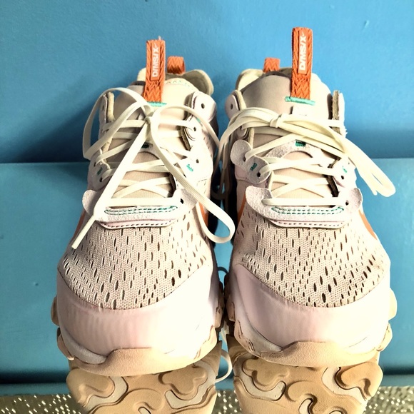 nike react womens white